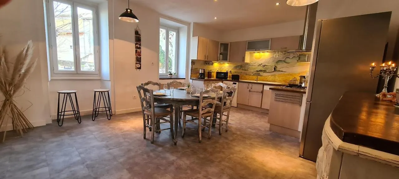 Maison De Village 120M² Pour 4 A 5 Personnes Joyeuse 0*,  Γαλλία