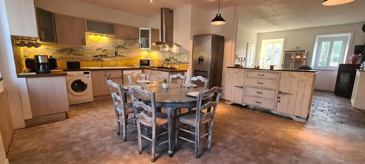 Maison De Village 120M² Pour 4 A 5 Personnes Joyeuse